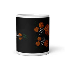 Load image into Gallery viewer, Manos de la Tierra Glossy Mug